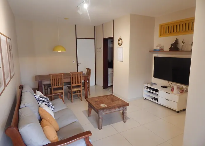 Aconchegante de 3 Quartos com Varanda, Ar e cozinha completa - Cabo Frio